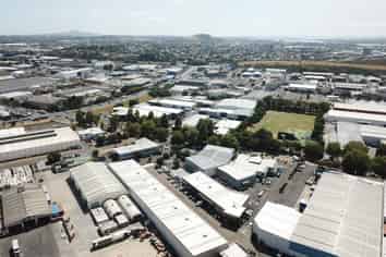 Warehouse & office - Penrose 