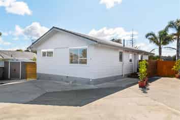 7a Taipari Road, Te Atatu Peninsula