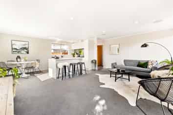 7a Taipari Road, Te Atatu Peninsula