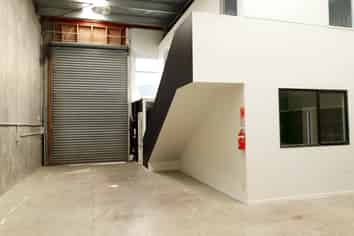 FUNCTIONAL INDUSTRIAL SPACE