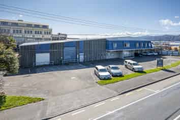 Distribution Hub - Trade Sales