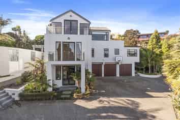 16 Mayall Avenue, Beach Haven