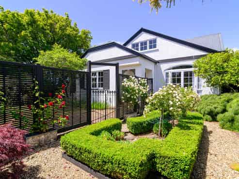 2 Pretoria Street, Victoria