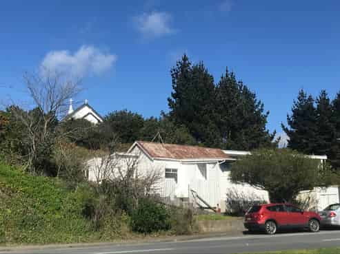 1 Titahi Bay Road, Porirua