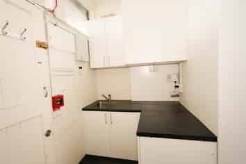 ENTRY LEVEL OWNER-OCCUPIER OR INVESTMENT