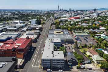 ENTRY LEVEL OWNER-OCCUPIER OR INVESTMENT