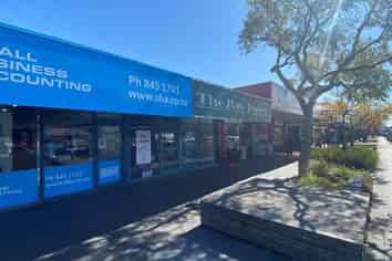 Great Profile Retail or Office Tenancy