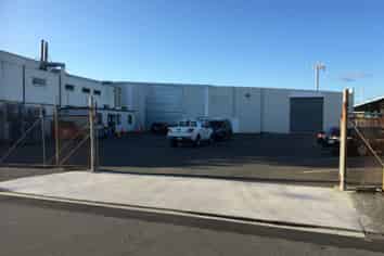 Big Drive - Through Warehouse