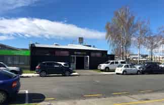 Corner site with flexibility