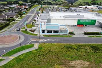 Prime Corner Site in Beachlands