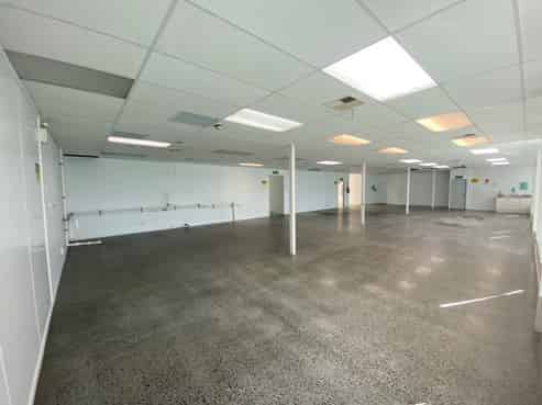 HQ facility with secure yard 