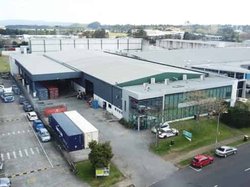 HQ facility with secure yard 