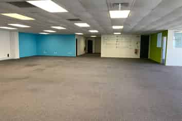 GREAT VALUE OFFICE - NORTH SHORE AND MINUTES TO CBD