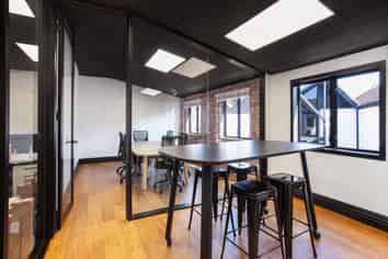 Stylish Office; Ready to Occupy