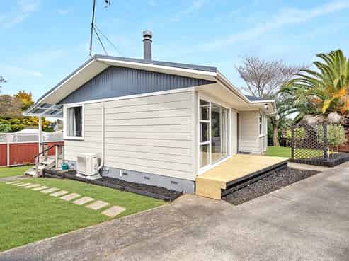 30 Deanwell Avenue, Deanwell