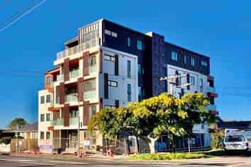 203/2A Truro Road, Sandringham