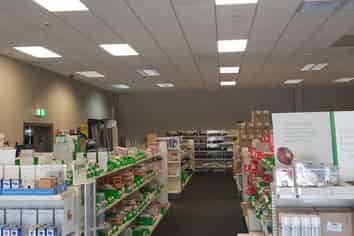 Excellent Large format Retail Opportunity