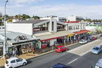 Affordable Open Plan Office + 11 c/p