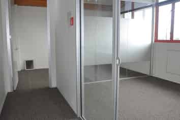 Affordable Open Plan Office + 11 c/p