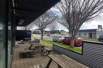 Popular Bar and Venue - Say Goodbye to 9 - 5