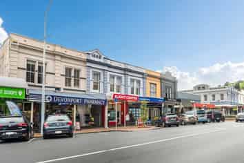 Neat office in Devonport