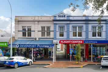 Neat office in Devonport