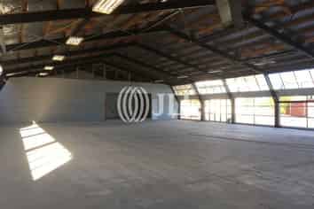 Industrial / warehouse with yard