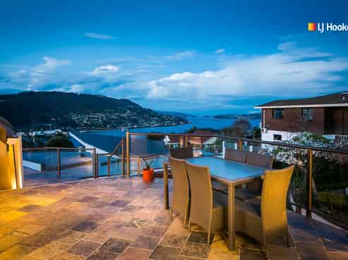 225 Larnach Road, Waverley