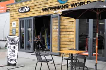 Coffee on the Riverside