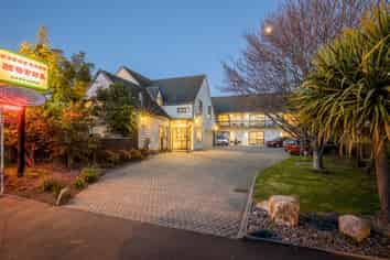 Motel Business - Top Location