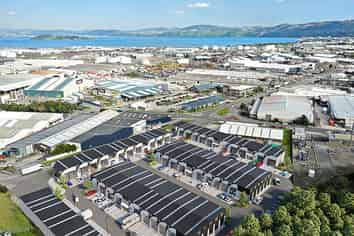 SMALL BUSINESS PREMESIS OR LOCKUPS