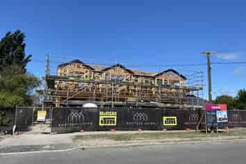 130 Olliviers Road, Phillipstown