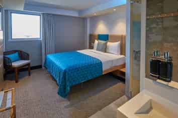 Mi-pad 4 star boutique hotel - going concern