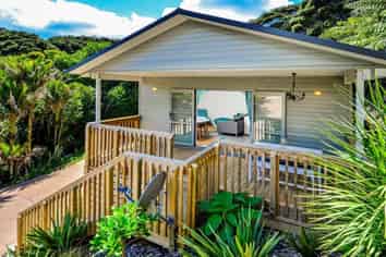 32A Waiheke Road, Onetangi