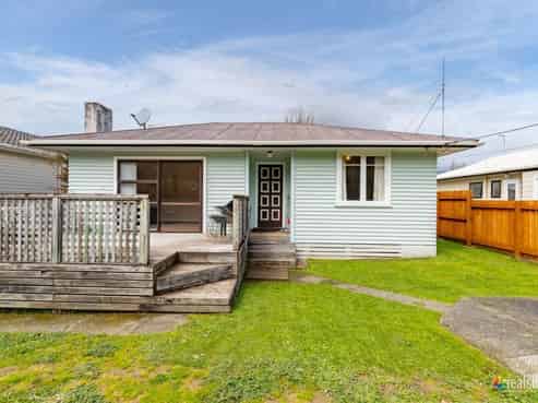 4 Golf Road, Manor Park