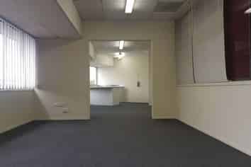 Affordable Neat Office at Lincoln Road