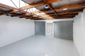 Small industrial trade units