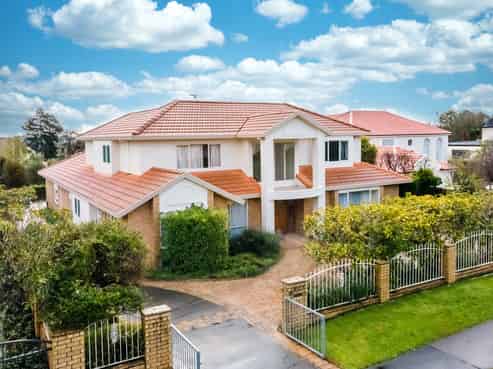 17 Anaheim Boulevard, Shamrock Park