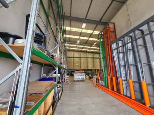 A-grade high stud warehouse on Paramount Drive