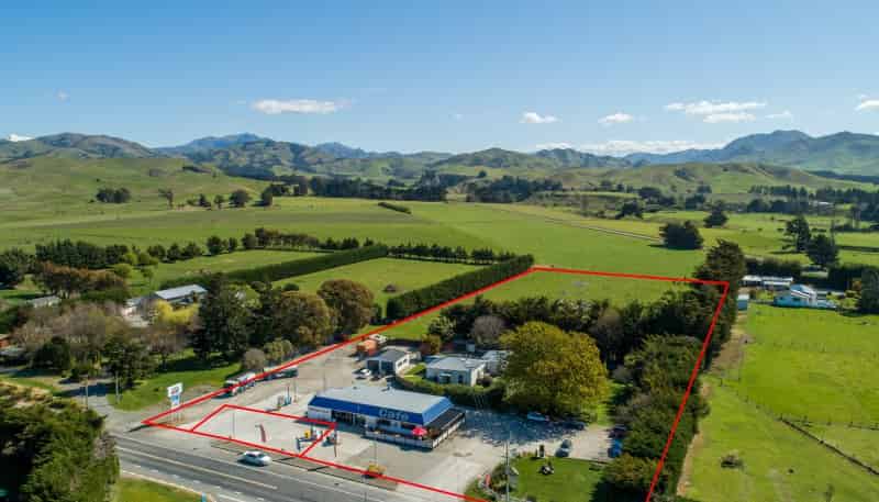 7326 State Highway 1, Ward