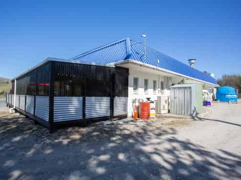 7326 State Highway 1, Ward