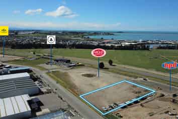 Vendor wants SOLD! - Last chance in Portlink