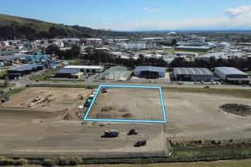 Vendor wants SOLD! - Last chance in Portlink