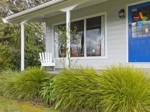 25 Palm Grove, Belmont