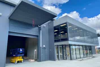 TOP CLASS INDUSTRIAL UNIT