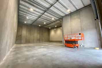 TOP CLASS INDUSTRIAL UNIT