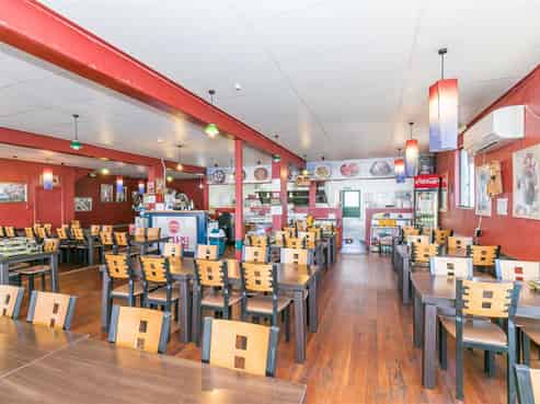 MAIN STREET MONEY MAKER