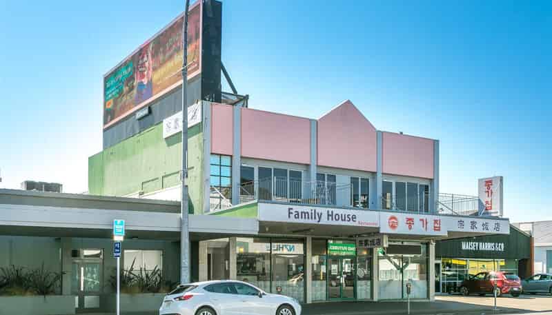 920 Victoria Street, Hamilton Central