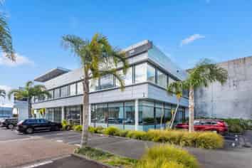 FIRST FLOOR APOLLO OFFICE - 207M²