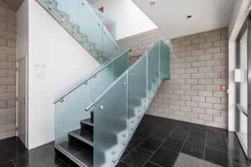 FIRST FLOOR APOLLO OFFICE - 207M²